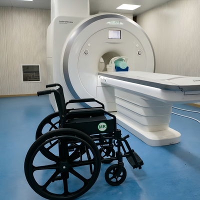 Δυνατό να αναδιπλωθεί μη μαγνητική αναπηρική καρέκλα με μέγεθος καθίσματος 460 mm και ασφαλή σχεδιασμό για νοσοκομεία με μαγνητική τομογραφία