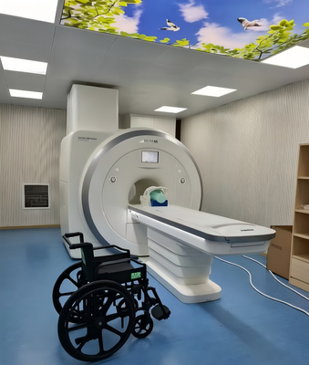 Μη μαγνητικό αναπηρικό αμαξίδιο με χωρητικότητα 100 κιλών αναδιπλούμενο και ρυθμιζόμενο υποβραχιόνιο για χρήση μαγνητικής τομογραφίας