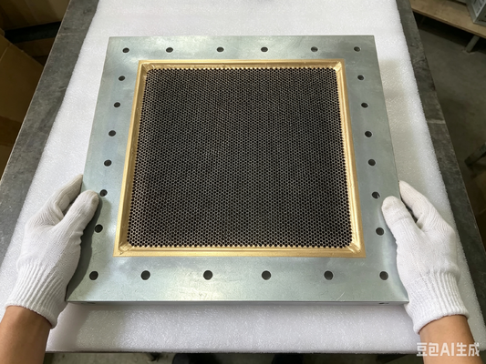 Υψηλή διαπερατότητα αέρα με εξασθένιση EMI Honeycomb Waveguide Air Vents σε πλάτος 300mm/600mm με υψηλή αντοχή στη διάβρωση